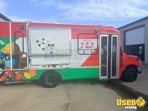 Versatile - 2009 Ford F350 Ice Cream Truck Mobile Vending Unit for Sale in Texas!