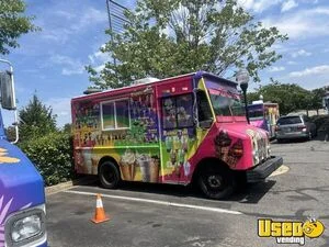 Turnkey - 2004 Freightliner MT45 Soft Serve Ice Cream and Smoothie Truck for Sale in Virginia!
