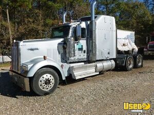 2011 Kenworth W900 Sleeper Cab Semi Truck 450hp Cummins ISX for Sale in Louisiana!