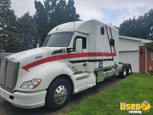 Full-Featured 2016 Kenworth T680 ARI Sleeper Cab Semi Truck for Sale in Ohio!