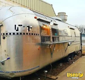 Vintage 1968 Airstream International 25' Refurbished Kitchen Vending Trailer for Sale in New Mexico!