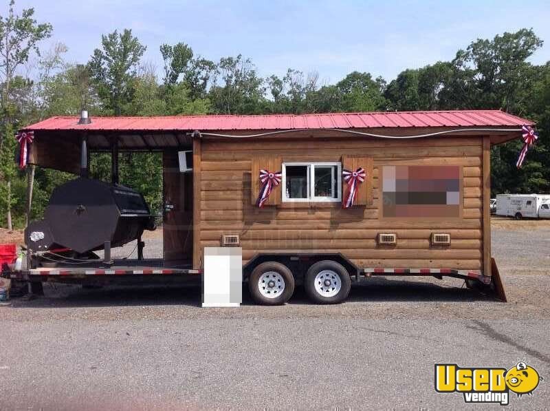 Southern Yankee BBQ Trailer with 6' Smoker Log Cabin BBQ Trailer