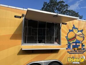 2023 - Like New Mobile Kitchen Food Concession Trailer with Fire Suppression System for Sale in Texas!