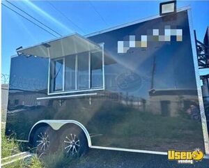 Like New - Kitchen Food Concession Trailer with Fire Suppression System for Sale in Texas!