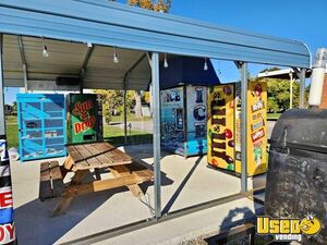 Turn Key 2022 Kooler Ice IM600XL Bagged Ice w/ Soda and Refrigerated Candy Vending Machine For Sale in Illinois!