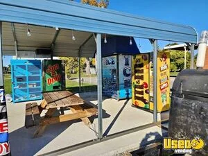 Turn Key 2022 Kooler Ice IM600XL Bagged Ice w/ Soda and Refrigerated Candy Vending Machine For Sale in Illinois!