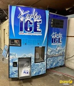 Kooler Ice Bagged Ice and Water Vending Machine For Sale in Texas!!