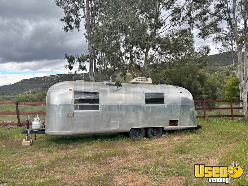 Land Yatch Airstream California for Sale