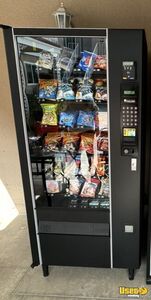 Lcm2 With Inone Board Automatic Products Snack Machine 2 California for Sale