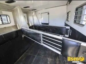 Living Quarters Horse Trailer 3-horse Lq Trailer Stereo/radio West Virginia for Sale