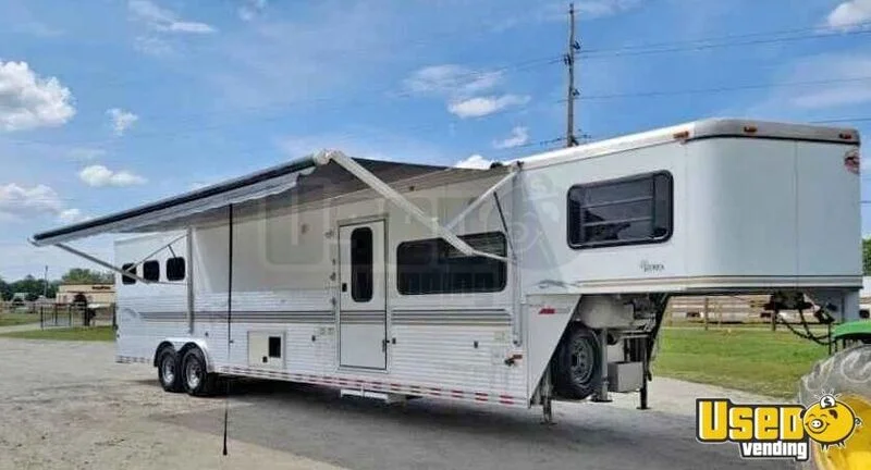 Living Quarters Horse Trailer 3-horse Lq Trailer West Virginia for Sale