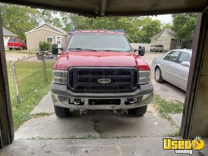 2005 Ford F-350 Super Duty 20' Meal Prepping Plates Serving Canteen-Style Food Truck for Sale in Michigan!