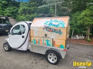 Like New - 2016 11' Electric Lunch Serving Food Unit Canteen Truck for Sale in New Jersey!