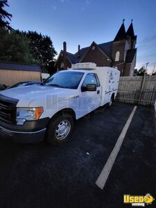 2014 Ford F150 Lunch Serving Food Truck with Heater and Refrigeration Compartments for Sale in Ohio!