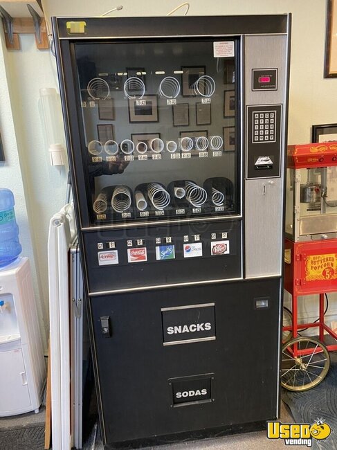 Mac32 Vending Combo Illinois for Sale
