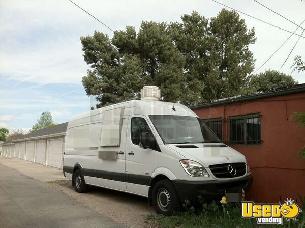 Mercedes Benz 2010 All-purpose Food Truck Colorado Diesel Engine for Sale
