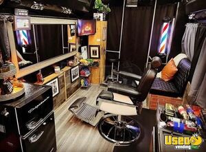 Mobile Barber Shop Truck Mobile Hair & Nail Salon Truck Interior Lighting Florida for Sale