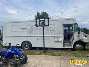 2000 Ford Freightliner Step Van Mobile Boutique Truck with Inventory for Sale in Kansas!