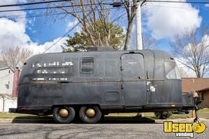 Vintage - 1973 7.11' x 22' Airstream Argosy Mobile Boutique Trailer for Sale in New York!