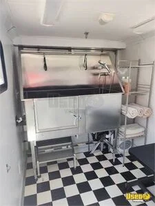 Mobile Dog & Cat Groomer Pet Care / Veterinary Truck Hot Water Heater California for Sale