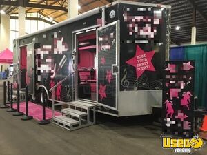 Like-New Mobile Kids Spa Party Trailer / Mobile Beauty Salon for Sale in California!