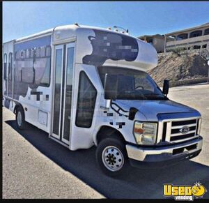 2008 Ford F-450 Heavy Duty Diesel Mobile Hair Salon Truck for Sale in New Mexico!