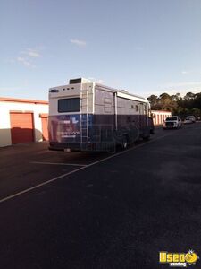 Astounding 34' Ford Mobile Beauty Salon with Bathroom / Used Salon & Spa Truck for Sale in Florida!