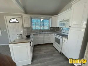 Mobile Home Tiny Home On Wheels Electrical Outlets California for Sale