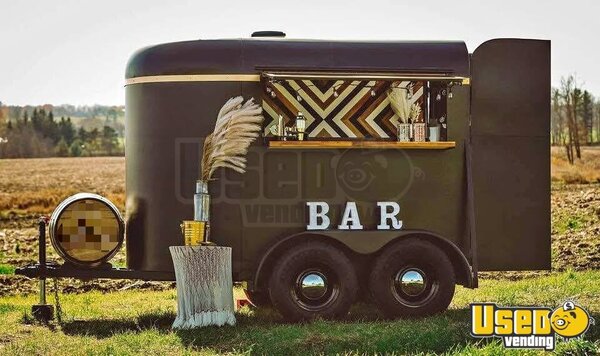 Mobile Horse Trailer Bar Beverage - Coffee Trailer Ontario for Sale