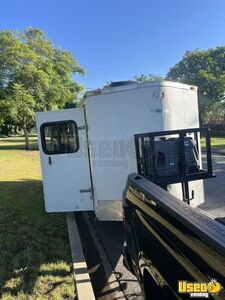 Mobile Pet Grooming Trailer Pet Care / Veterinary Truck Electrical Outlets California for Sale