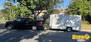 Mobile Pet Grooming Trailer Pet Care / Veterinary Truck Interior Lighting California for Sale
