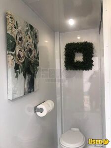 Mobile Restroom Trailer Restroom / Bathroom Trailer Water Tank Connecticut for Sale