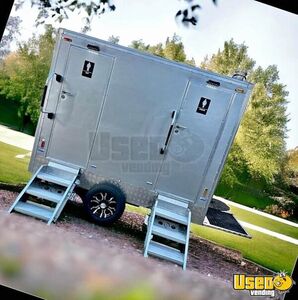 Mobile Stage Trailer Restroom / Bathroom Trailer California for Sale