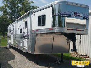 2011 Lakota Bighorn Gooseneck Horse Trailer w/ Living Quarters For Conversion or Travel for Sale in Ohio!
