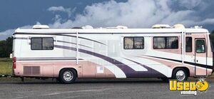 2000 - Monaco Executive Cummins Diesel Motorhome Bus/ Mobile Home Unit for Sale in Oklahoma!