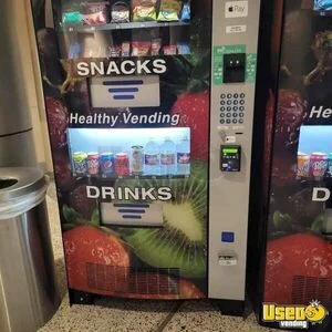 Healthy You HY900 Combo with Entree Merchandiser Vending Machine For Sale in Texas!