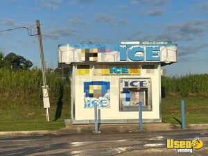 Manitowoc Ice Inc. Model SD2172C  Bagged Ice Vending Machine w/ 2 Ice Makers For Sale in Alabama!