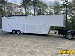 2013 8.5' x 34' Lark Gooseneck Retail Merchandise Vending Trailer w/ Onan Generator for Sale in Massachusetts!