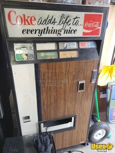Other Snack Vending Machine 11 Ontario for Sale