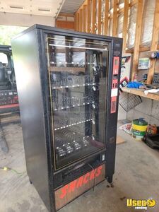Other Snack Vending Machine 3 Missouri for Sale