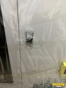 Other Snack Vending Machine 5 Texas for Sale