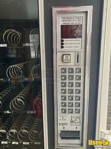 Other Snack Vending Machine 6 New York for Sale