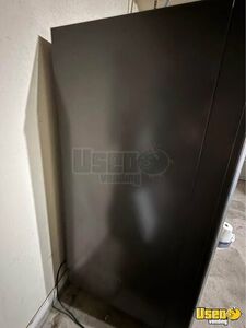 Other Snack Vending Machine 6 Texas for Sale