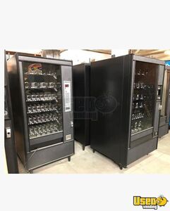 Other Snack Vending Machine 8 California for Sale