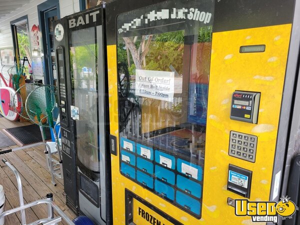 Other Snack Vending Machine Florida for Sale