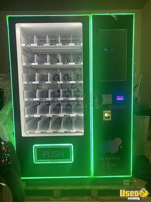 Other Snack Vending Machine Illinois for Sale