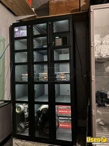 (10) Cashless 2021 Retail Vendnovation Lockers Versa Smartlocker 18V For Sale in Kentucky!