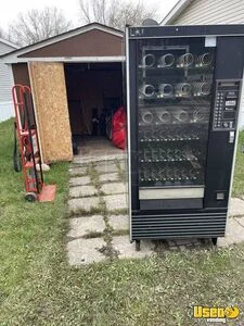 Automatic Products Glass Front Snack and Cookies Vending Machine For Sale in Michigan!