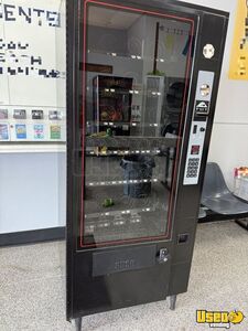 1995 Polyvend R32 4 Wide Snack and Cookies Vending Machine For Sale in Ohio!
