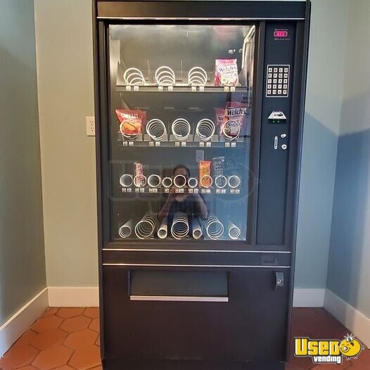 Other Snack Vending Machine Ohio for Sale